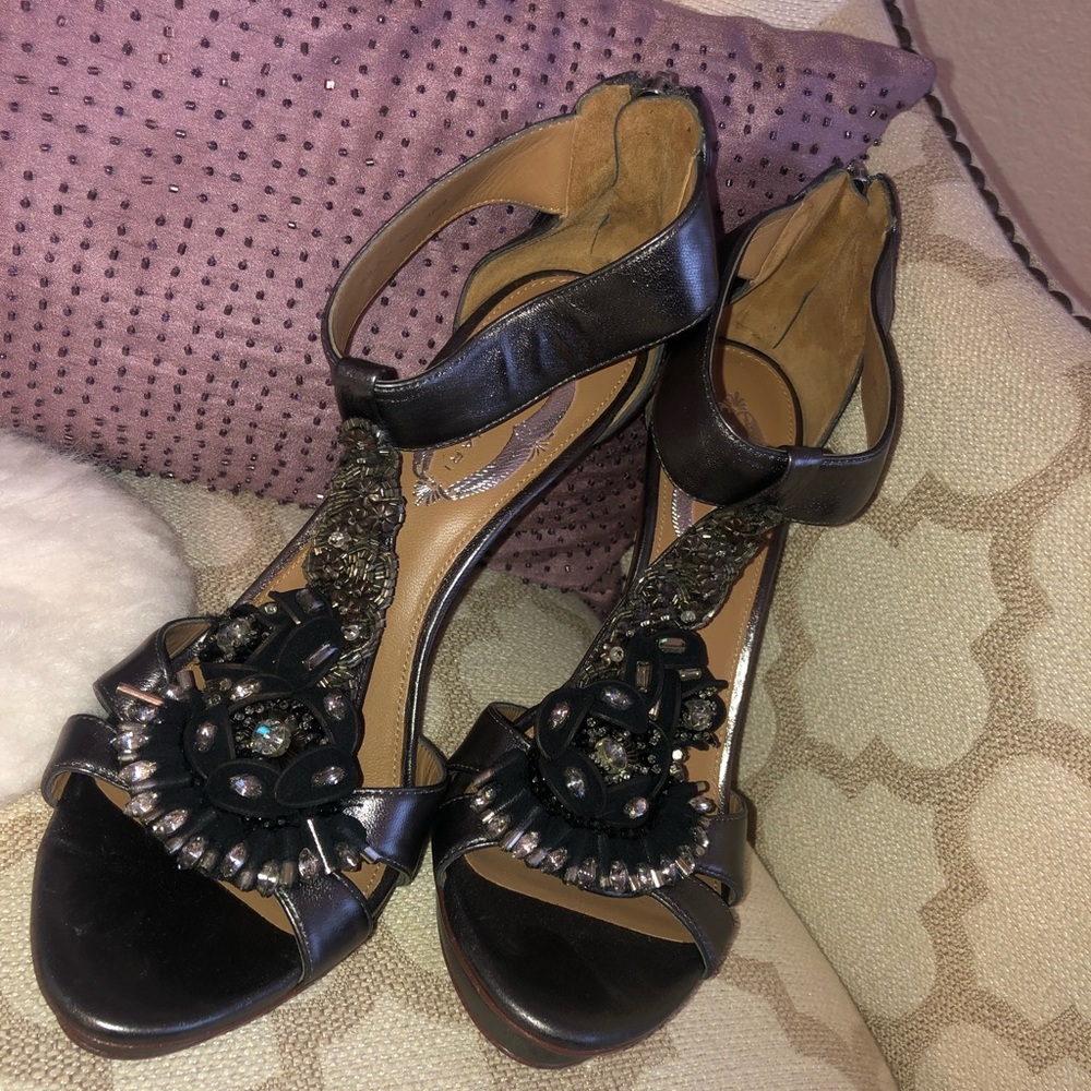 🌺Elie Tahari leather and embellished stilettos